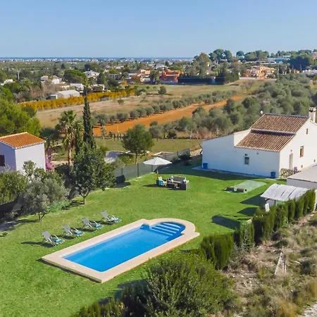 Villa Vinyes By Plus