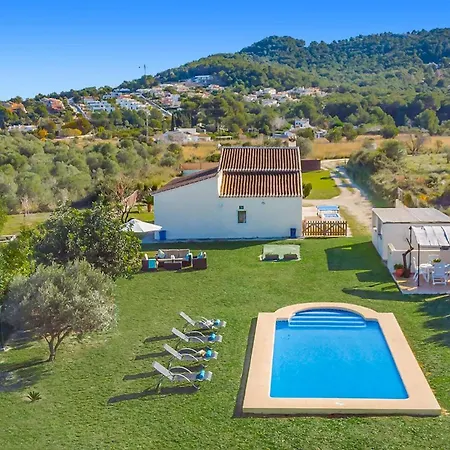 Villa Vinyes By *